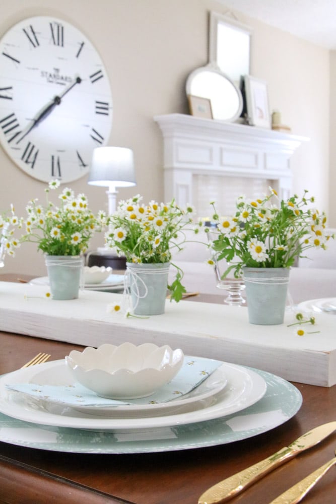 Spring table decorations idea