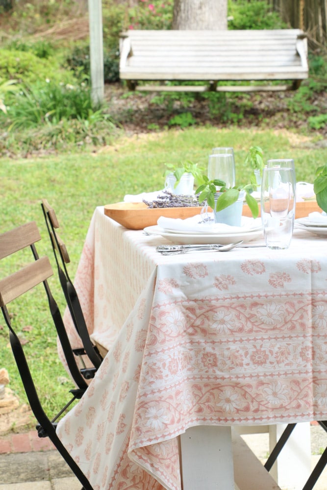 french country table setting idea