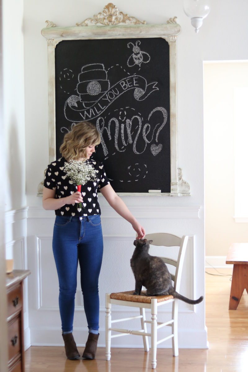 Valentine's Day Chalkboard Messages with a design that says will you bee mine