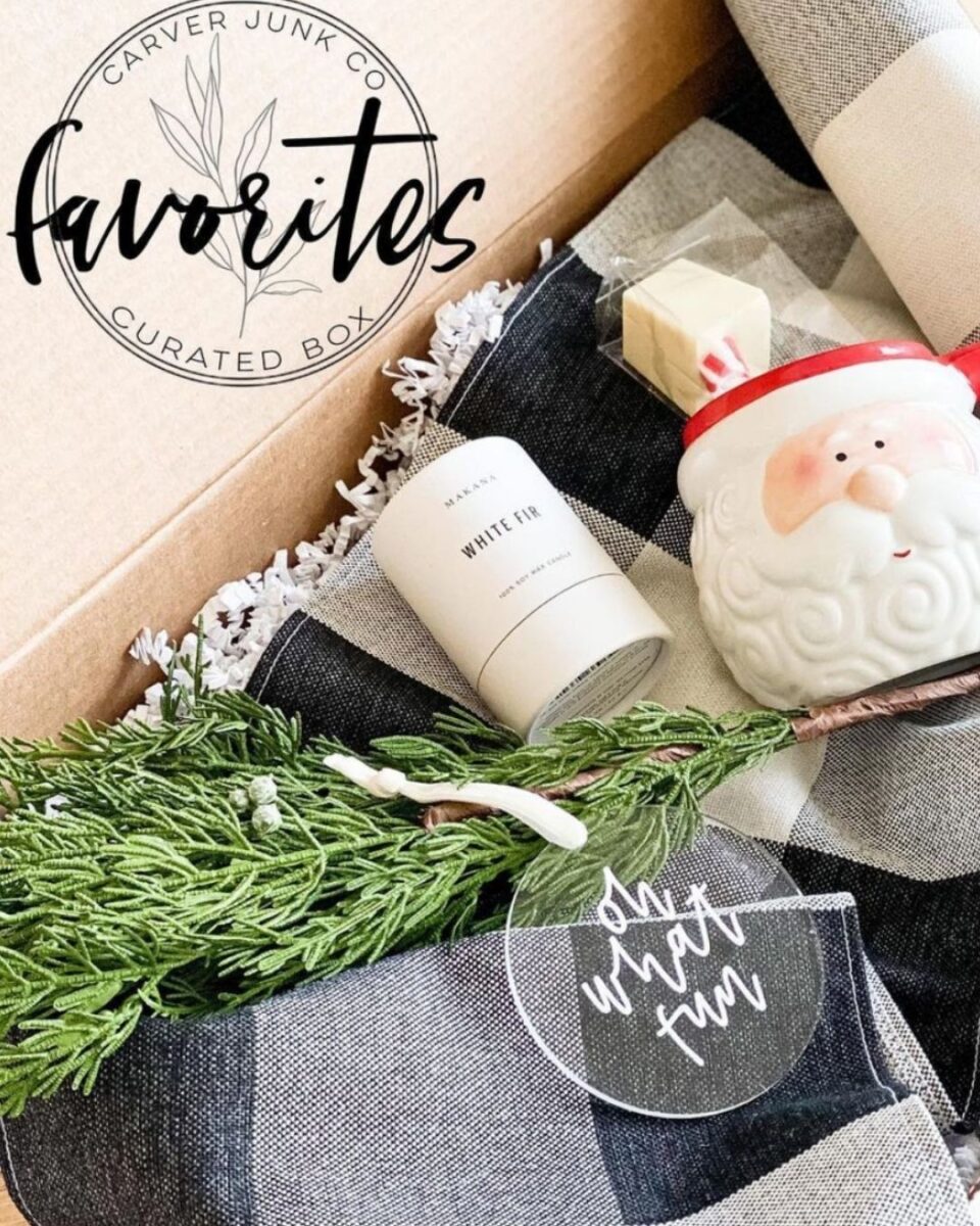 Holiday decoration subscription box Mother's day gift guide
