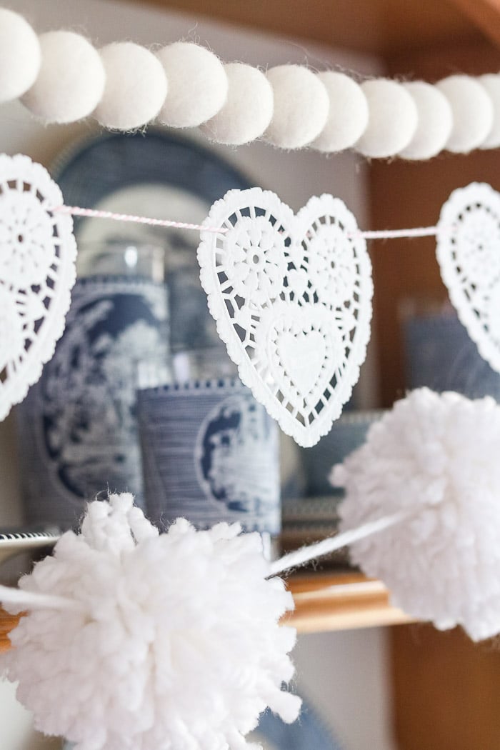 Valentine day doily heart garland in color white
